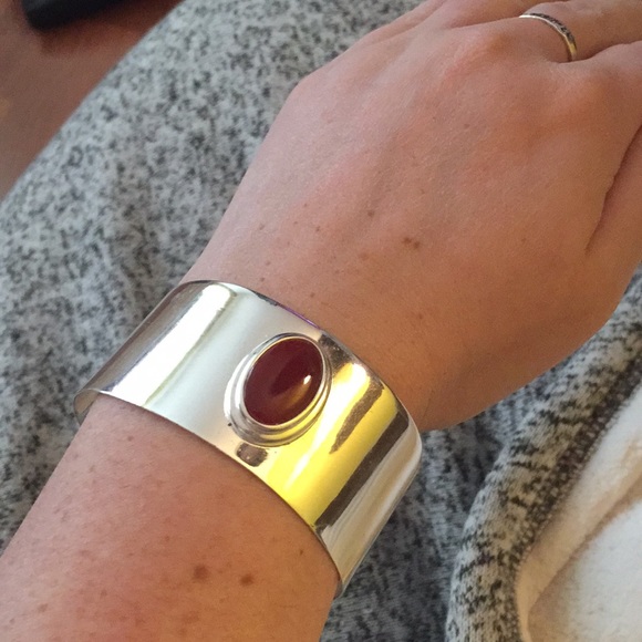 Adjustable bracelet - Picture 2 of 4